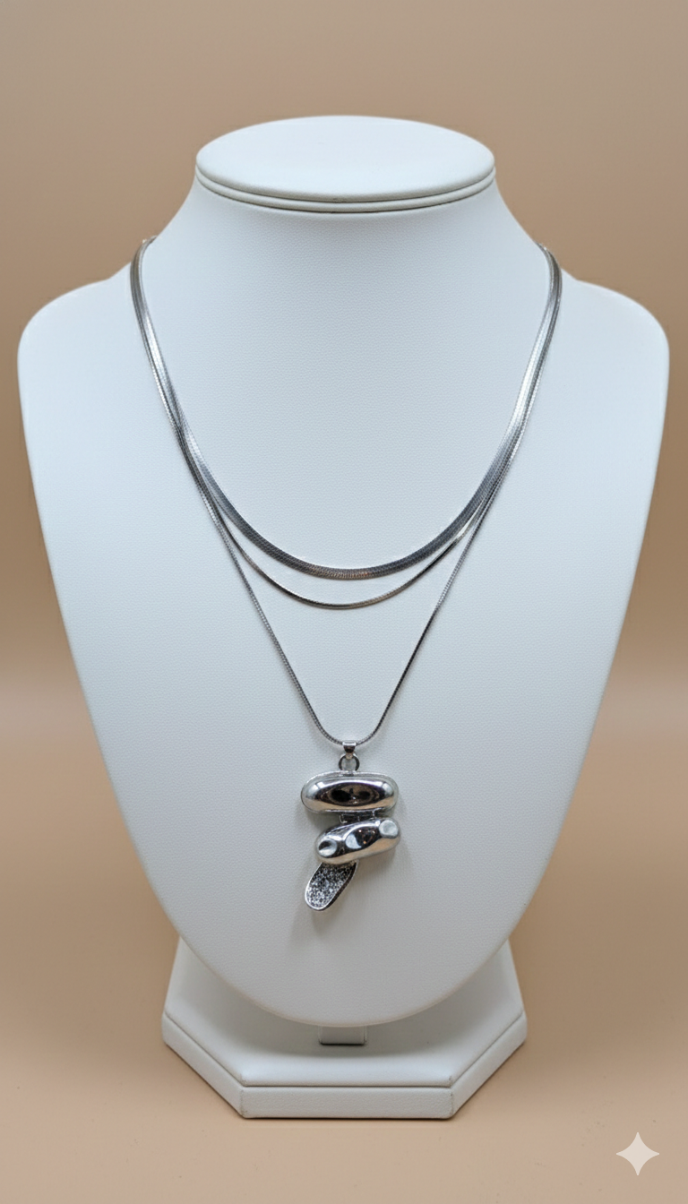 Collar Triple Plateado Queen Royale