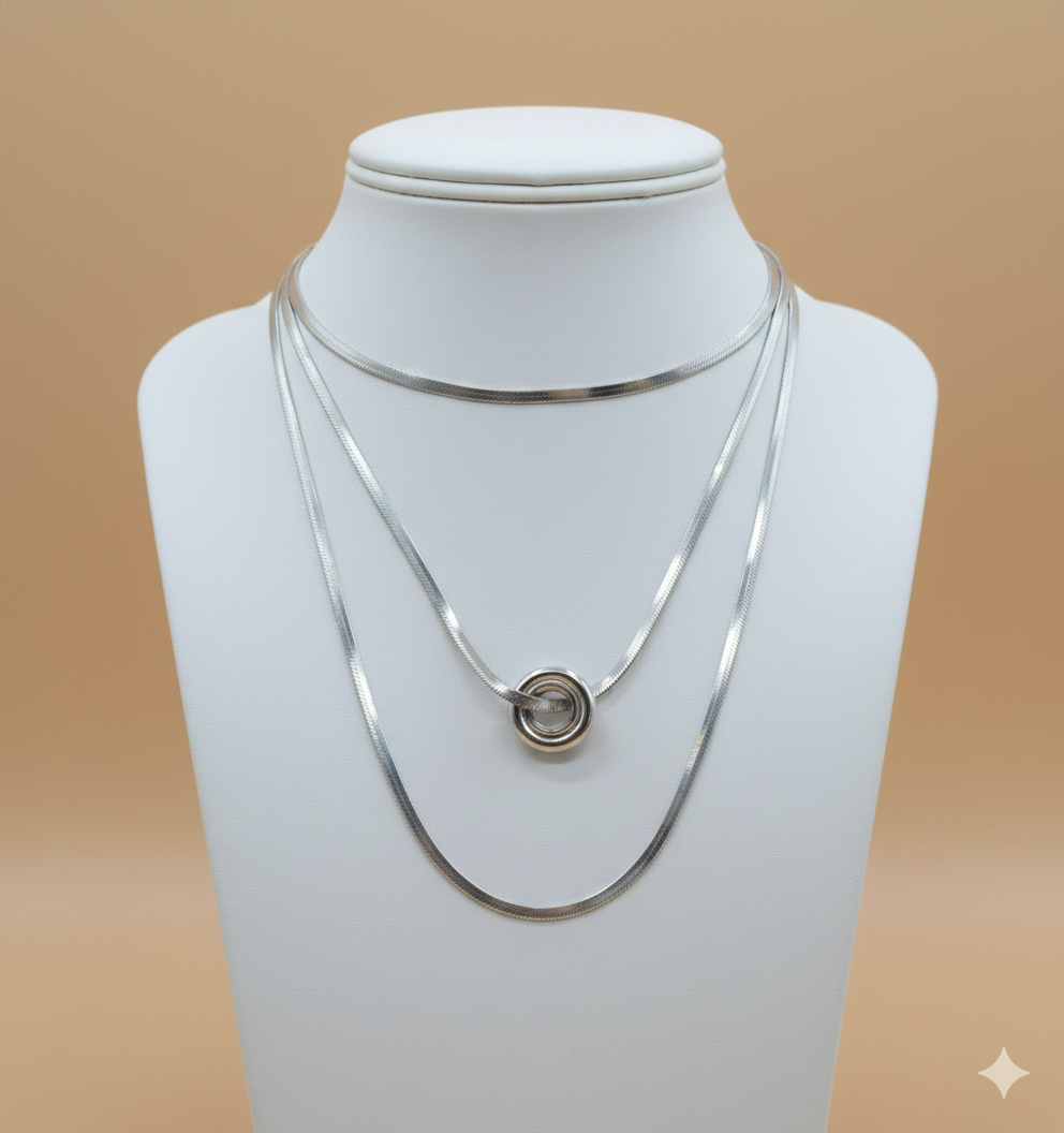 Collar Triple Plateado Zihue