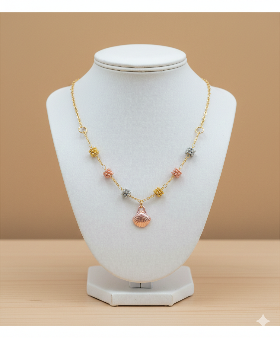 Collar Laminado Dorado Conchis