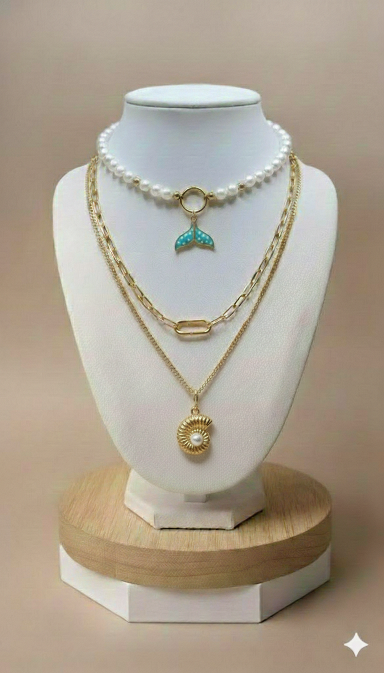 Collar Triple Dijes Sirena Dorado